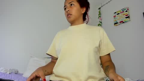 Snapshot of samanthajonson_ chatting on January 14, 7:53 pm samanthajonson online show from January 14, 7:53 pm