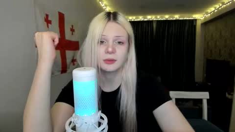 Snapshot of samanthamiasnik1 chatting on January 2, 5:07 pm Samantha online show from January 2, 5:07 pm