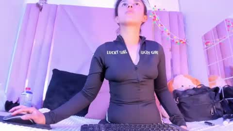 Samantha online show from June 18, 8:13 pm
