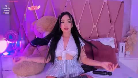  SAMANTHA online show from February 11, 1:05 pm