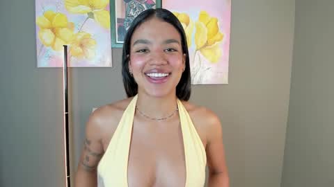 Snapshot of samarhagomez chatting on December 1, 6:24 pm Samarha Gomez online show from December 1, 6:24 pm