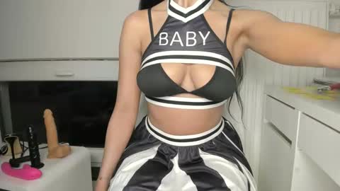 Snapshot of samarlayali chatting on January 9, 1:18 am Samar Layali online show from January 9, 1:18 am