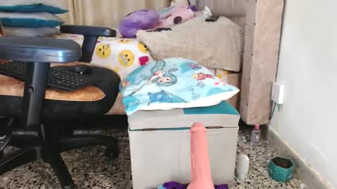 Snapshot of samary_thomas chatting on February 6, 1:16 am samary thomas online show from February 6, 1:16 am