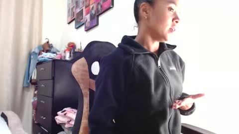 Snapshot of samary_thomas chatting on March 5, 12:16 am samary thomas online show from March 5, 12:16 am