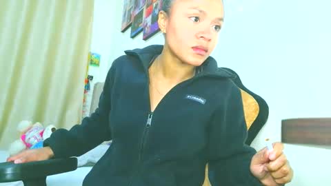 Snapshot of samary_thomas chatting on October 22, 12:00 am samary thomas online show from October 22, 12:00 am