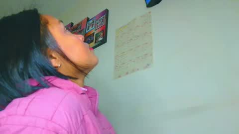 Snapshot of samary_thomas chatting on June 18, 2:34 am samary thomas online show from June 18, 2:34 am