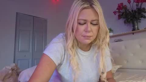 Samatha James online show from February 8, 4:43 pm