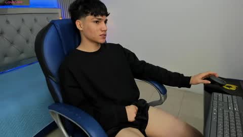 Sam online show from May 1, 1:37 pm