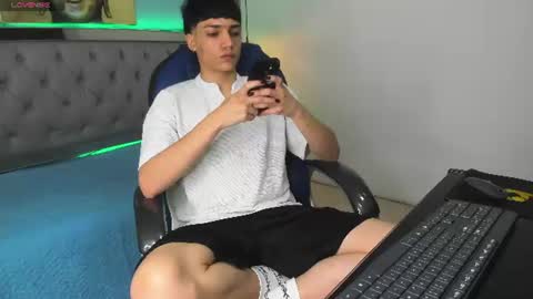 Sam online show from June 22, 1:08 pm