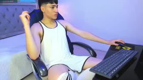 Sam online show from June 30, 2:07 pm