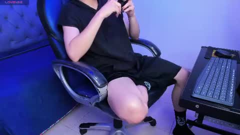 Sam online show from July 18, 12:31 pm