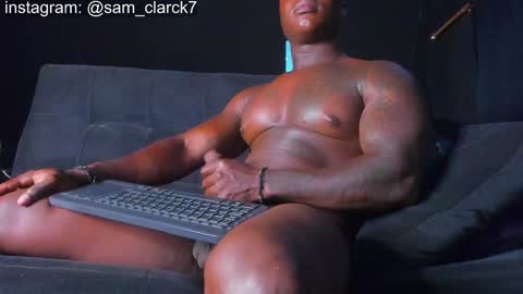 Snapshot of samclarck chatting on January 18, 11:11 pm SAM online show from January 18, 11:11 pm
