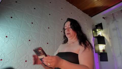 Snapshot of samethyst chatting on November 11, 11:21 am samethyst online show from November 11, 11:21 am