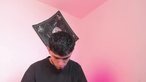 samevansx online show from April 27, 6:28 pm