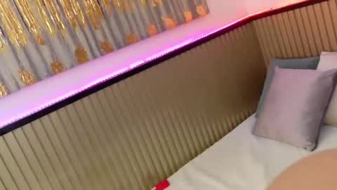 Samanta online show from December 15, 7:40 pm