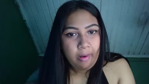 Snapshot of samiah768293 chatting on May 27, 5:26 am samiah768293 online show from May 27, 5:26 am