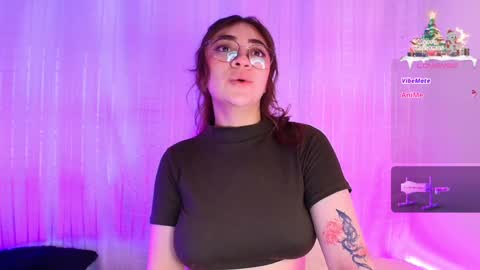 Snapshot of samii_evans chatting on December 31, 5:40 pm samii evans online show from December 31, 5:40 pm