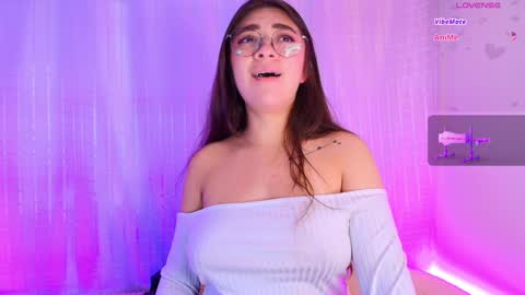 Snapshot of samii_evans chatting on February 8, 10:08 pm samii evans online show from February 8, 10:08 pm