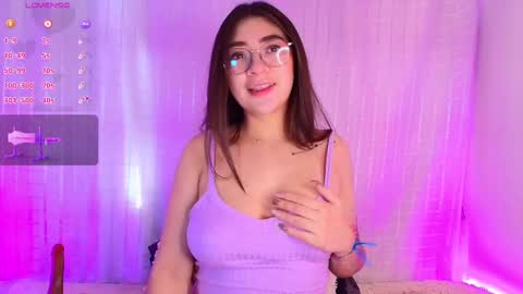 Snapshot of samii_evans chatting on February 28, 7:03 pm samii evans online show from February 28, 7:03 pm