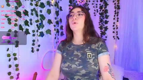 Snapshot of samii_evans chatting on September 9, 3:50 am samii evans online show from September 9, 3:50 am