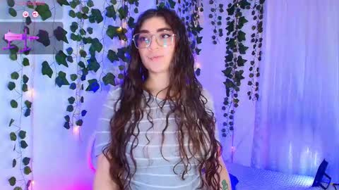 Snapshot of samii_evans chatting on November 29, 12:35 am samii evans online show from November 29, 12:35 am