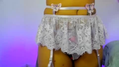 Snapshot of samikiulers chatting on December 15, 2:41 am Sami online show from December 15, 2:41 am