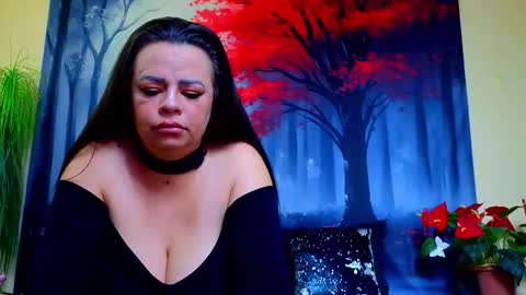 Snapshot of samiraevans chatting on November 3, 9:27 pm online show from November 3, 9:27 pm