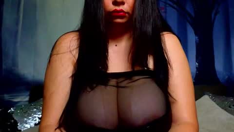 Snapshot of samiraevans chatting on February 19, 9:33 pm online show from February 19, 9:33 pm