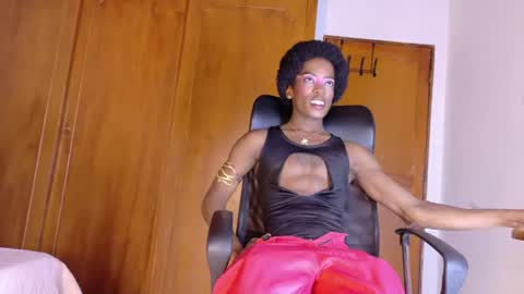 Snapshot of samirths_boy_ chatting on June 17, 7:04 pm samirths_boy_ online show from June 17, 7:04 pm