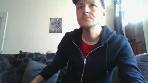 sexy lad looking for fun online show from February 6, 11:43 am