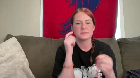 Playful Sammie online show from March 6, 6:15 pm