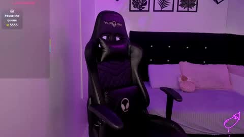 Snapshot of sammy_f_uck chatting on October 27, 4:00 pm Samantha online show from October 27, 4:00 pm