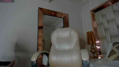 Snapshot of sammy_rios chatting on December 22, 10:47 pm Sammy online show from December 22, 10:47 pm