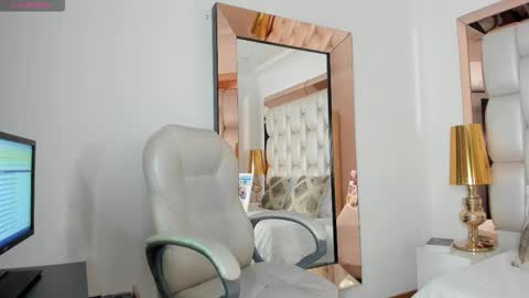 Snapshot of sammy_rios chatting on October 3, 5:54 pm Sammy online show from October 3, 5:54 pm