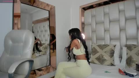 Snapshot of sammy_rios chatting on October 6, 7:00 pm Sammy online show from October 6, 7:00 pm