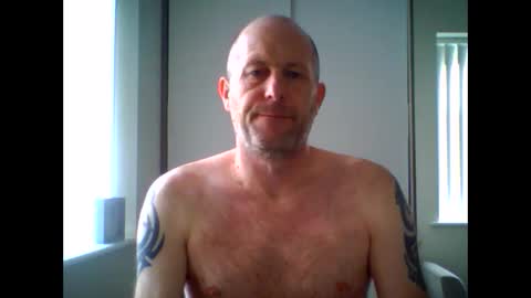 Snapshot of sammyb1821 chatting on February 6, 9:00 am sammyb1821 online show from February 6, 9:00 am