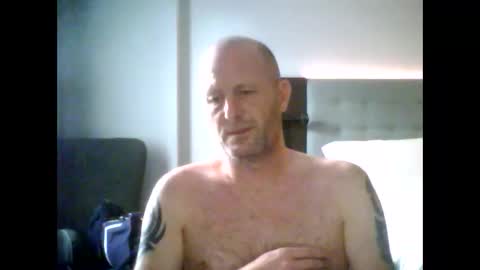 Snapshot of sammyb1821 chatting on April 13, 3:28 pm sammyb1821 online show from April 13, 3:28 pm