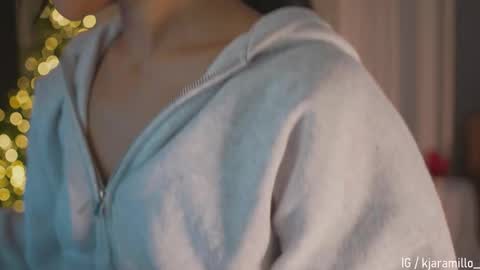 Snapshot of sammyjarama chatting on December 16, 1:38 pm Sam online show from December 16, 1:38 pm