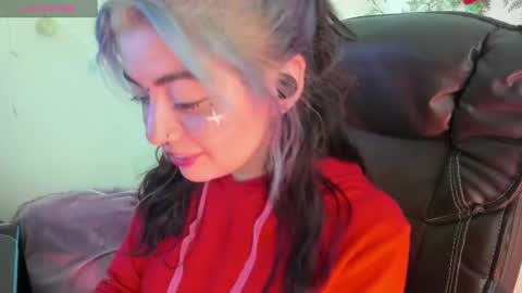 Snapshot of sammysammy_ chatting on March 1, 5:31 am online show from March 1, 5:31 am