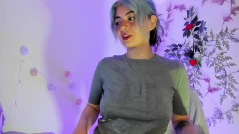 Snapshot of sammysammy_ chatting on March 2, 9:54 pm online show from March 2, 9:54 pm