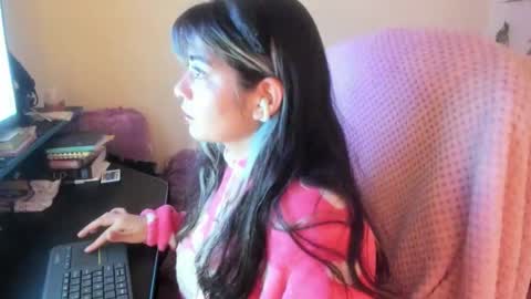 Snapshot of sammysammy_ chatting on October 5, 5:00 pm online show from October 5, 5:00 pm