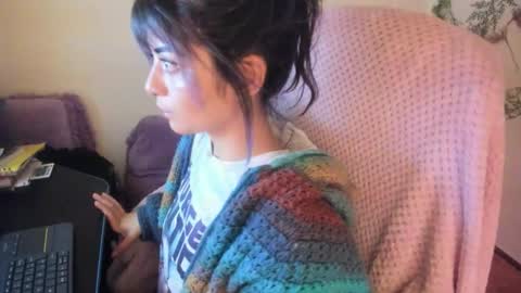 Snapshot of sammysammy_ chatting on October 8, 2:42 am online show from October 8, 2:42 am