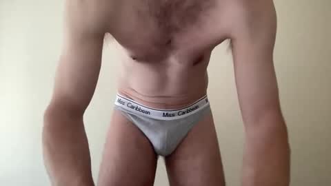 Snapshot of samt2527 chatting on November 30, 2:37 am SamT online show from November 30, 2:37 am