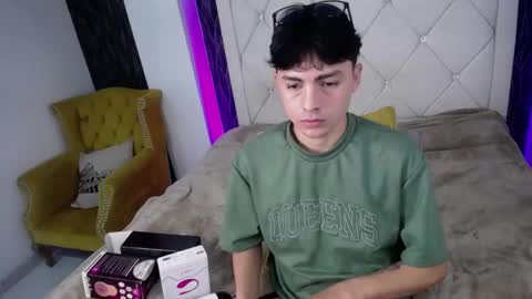 Snapshot of samu_foxxx chatting on September 29, 9:19 pm SAMU online show from September 29, 9:19 pm