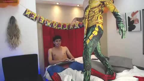 Snapshot of samu_foxxx chatting on October 8, 10:51 pm SAMU online show from October 8, 10:51 pm