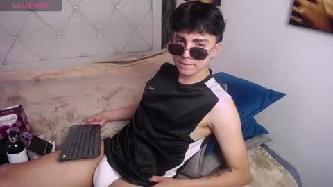 Snapshot of samu_foxxx chatting on October 22, 8:52 pm SAMU online show from October 22, 8:52 pm