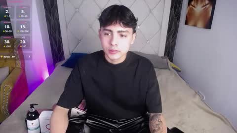 Snapshot of samu_foxxx chatting on October 23, 8:18 pm SAMU online show from October 23, 8:18 pm