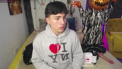 Snapshot of samu_foxxx chatting on October 29, 8:43 pm SAMU online show from October 29, 8:43 pm