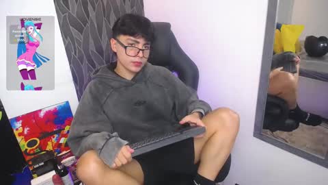 Snapshot of samu_foxxx chatting on November 11, 8:31 pm SAMU online show from November 11, 8:31 pm