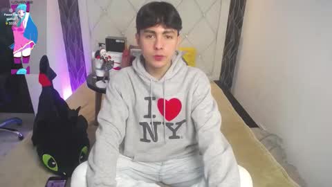 Snapshot of samu_foxxx chatting on November 19, 8:20 pm SAMU online show from November 19, 8:20 pm